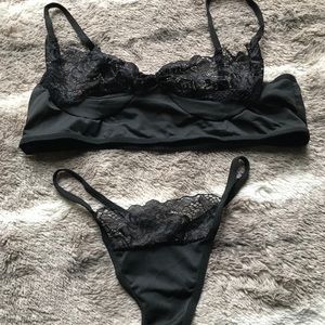 Lace lingerie set